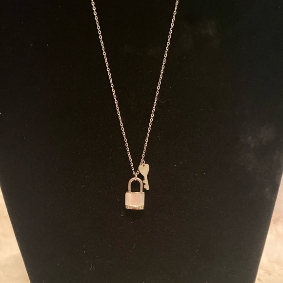 Stainless steel Necklace with lock & key charm - Picture 3 of 7